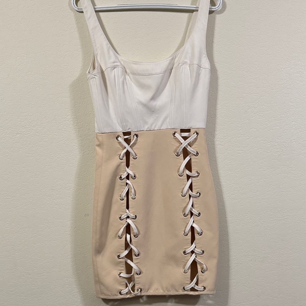 House of CB Two-Tone Lace-Up Nude and Cream Bodycon Dress Sz M - Picture 1 of 6